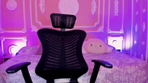 Snapshot of aitanajohns chatting on October 18, 2025, 3:13 pm Aitana online show from October 18, 2025, 3:13 pm