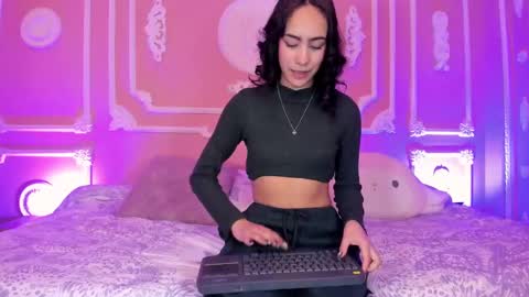 Snapshot of aitanajohns chatting on October 20, 2025, 12:27 pm Aitana online show from October 20, 2025, 12:27 pm