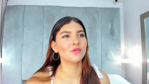 Snapshot of aitanajones1_ chatting on May 9, 2026, 11:04 am Aitana online show from May 9, 2026, 11:04 am
