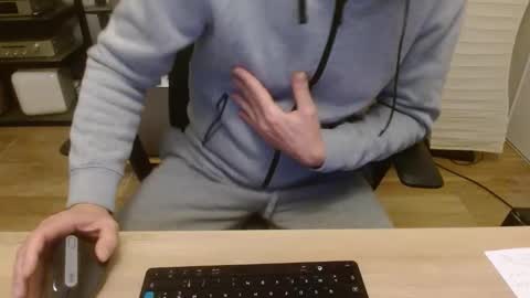 aixcited online show from January 11, 2026, 10:04 pm