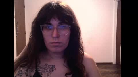 Snapshot of akamedolle chatting on September 21, 2025, 2:35 am Veronica Akame 3 online show from September 21, 2025, 2:35 am