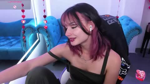 Snapshot of akaza_hakuji_ chatting on February 10, 2026, 1:15 pm Azaka online show from February 10, 2026, 1:15 pm