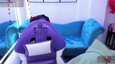 Snapshot of akaza_hakuji_ chatting on February 12, 2026, 12:33 pm Azaka online show from February 12, 2026, 12:33 pm