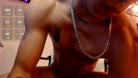 akazaboy online show from December 18, 2024, 10:08 am