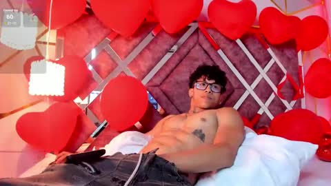 akazaboy online show from February 23, 2025, 6:39 am