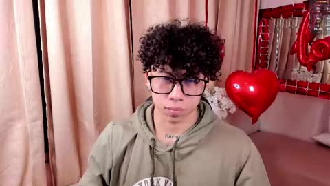 akazaboy online show from February 18, 2026, 5:03 am