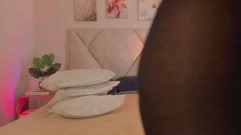 Snapshot of akendacurls2 chatting on April 29, 2026, 1:59 pm Akenda online show from April 29, 2026, 1:59 pm