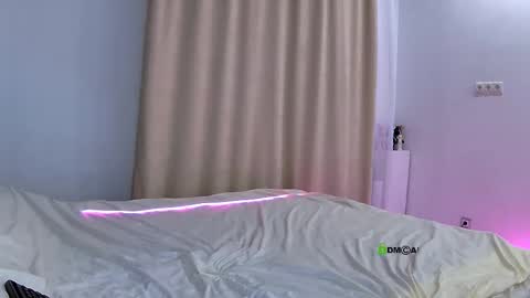 Snapshot of akerya chatting on November 26, 2025, 1:17 am Hi Im Oli online show from November 26, 2025, 1:17 am