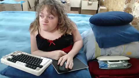 Natalie online show from September 9, 2025, 4:34 am