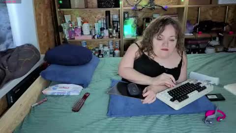 Natalie online show from January 7, 2026, 4:48 am