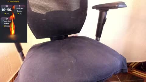 Snapshot of akira_tattoo chatting on January 18, 2026, 9:57 am Akira online show from January 18, 2026, 9:57 am