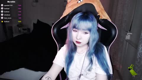 akirahartyx online show from January 15, 2025, 3:07 pm