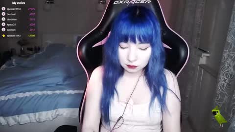 akirahartyx online show from February 22, 2025, 2:41 pm