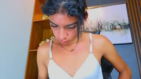 Alahia Rodriguez online show from May 24, 2026, 12:21 pm