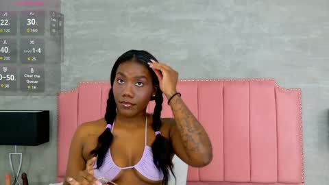 alaia_colins online show from April 11, 2026, 12:15 am