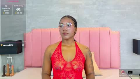 Snapshot of alaia_colins chatting on May 4, 2026, 12:50 am alaia_colins online show from May 4, 2026, 12:50 am