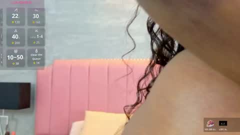 Snapshot of alaia_colins chatting on May 21, 2026, 12:39 am alaia_colins online show from May 21, 2026, 12:39 am