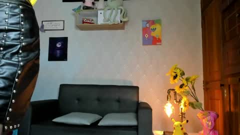 Snapshot of alaia_love77 chatting on May 11, 2026, 6:49 pm Alaia online show from May 11, 2026, 6:49 pm