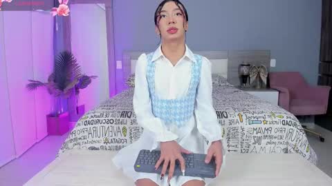 alaiaguerra online show from October 27, 2025, 7:51 pm