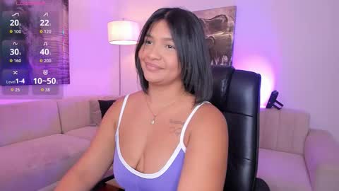 Snapshot of alaiia7 chatting on October 13, 2025, 7:36 pm Alaia online show from October 13, 2025, 7:36 pm