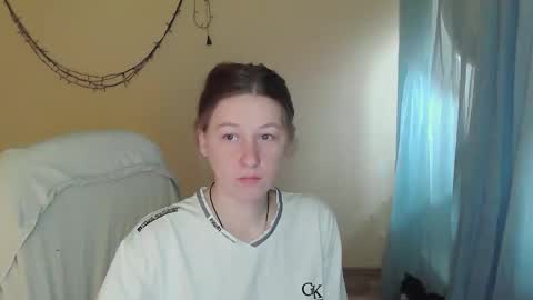 Snapshot of alalaska_ana chatting on May 3, 2026, 5:35 am Anna online show from May 3, 2026, 5:35 am