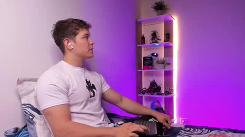 Alan Hadid online show from November 7, 2025, 8:20 pm