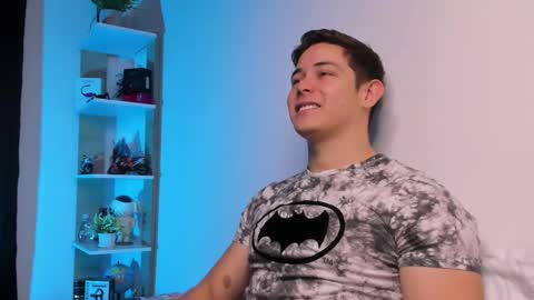 Alan Hadid online show from November 11, 2025, 8:53 pm