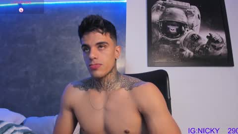 alan_morrys online show from January 21, 2025, 5:27 am