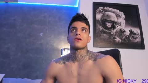 alan_morrys online show from February 28, 2025, 6:21 am