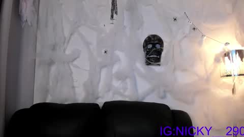 alan_morrys online show from October 7, 2025, 2:09 am