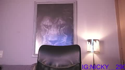 alan_morrys online show from April 21, 2026, 1:29 am