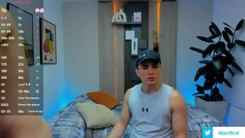 Alan  Kevin can we reach 100 thumbs up please guys  online show from April 22, 2026, 7:04 pm