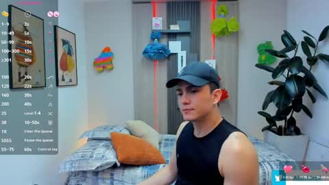 Snapshot of alan_nd_kevin chatting on May 3, 2026, 11:49 am Alan Kevin can we reach 100 thumbs up please guys online show from May 3, 2026, 11:49 am