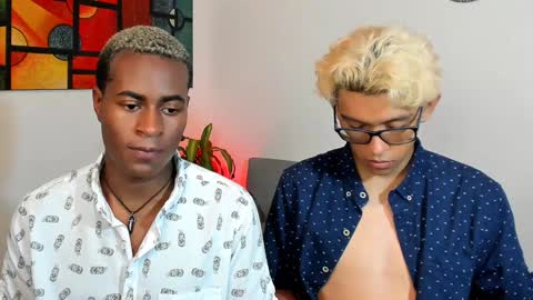 Snapshot of alan_scot chatting on December 22, 2024, 1:34 am Alan and Criss - WE JUST FRIENDS WITH BENEFITS BOTH VERS online show from December 22, 2024, 1:34 am