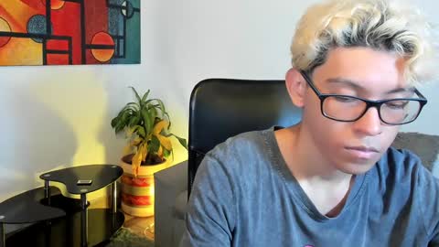 Snapshot of alan_scot chatting on January 7, 2025, 1:28 am Alan and Criss - WE JUST FRIENDS WITH BENEFITS BOTH VERS online show from January 7, 2025, 1:28 am