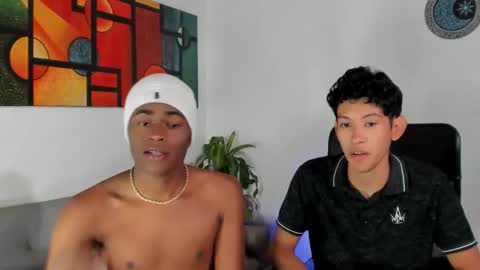 Snapshot of alan_scot chatting on September 15, 2025, 12:32 am Alan and Criss - WE JUST FRIENDS WITH BENEFITS BOTH VERS online show from September 15, 2025, 12:32 am