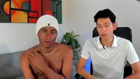 Snapshot of alan_scot chatting on September 19, 2025, 7:25 pm Alan and Criss - WE JUST FRIENDS WITH BENEFITS BOTH VERS online show from September 19, 2025, 7:25 pm