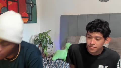 Snapshot of alan_scot chatting on October 17, 2025, 6:21 pm Alan and Criss - WE JUST FRIENDS WITH BENEFITS BOTH VERS online show from October 17, 2025, 6:21 pm