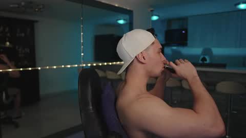 Alan Vidal online show from April 14, 2026, 4:18 am