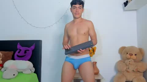 Snapshot of alan_zk chatting on June 28, 2026, 6:52 am Alan online show from June 28, 2026, 6:52 am