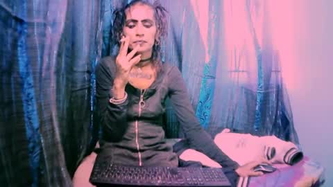 Snapshot of alana_del_ray chatting on July 1, 2026, 6:04 am alana_del_ray online show from July 1, 2026, 6:04 am