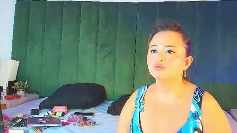 ALANA PETITE online show from July 15, 2026, 1:16 pm
