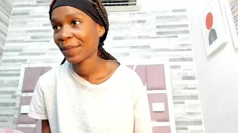 Snapshot of alana_roos chatting on September 9, 2025, 6:51 pm Alana online show from September 9, 2025, 6:51 pm