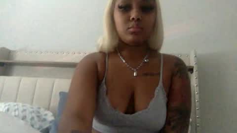 Snapshot of alanaaheartttt chatting on November 3, 2025, 5:03 pm alanaaheartttt online show from November 3, 2025, 5:03 pm