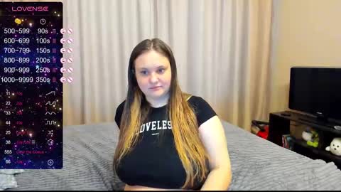 Julia online show from January 17, 2025, 10:33 am