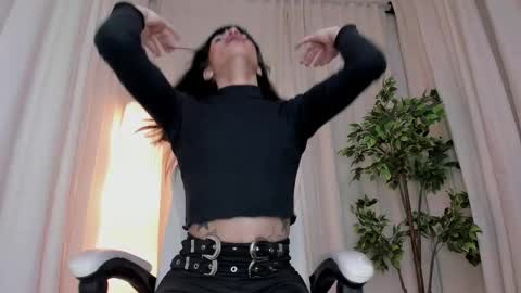 Alana silvana online show from February 24, 2025, 12:48 pm