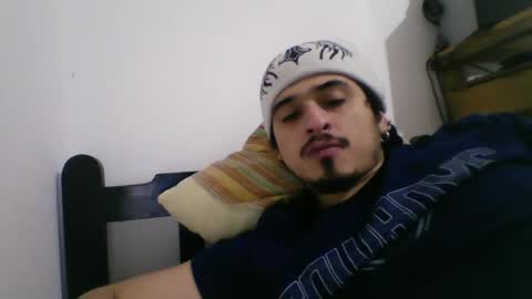 Snapshot of alanargenttt25 chatting on June 17, 2026, 11:01 am alanargenttt25 online show from June 17, 2026, 11:01 am