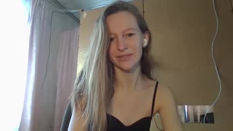 Snapshot of alane26 chatting on February 24, 2025, 11:54 am Elisa online show from February 24, 2025, 11:54 am