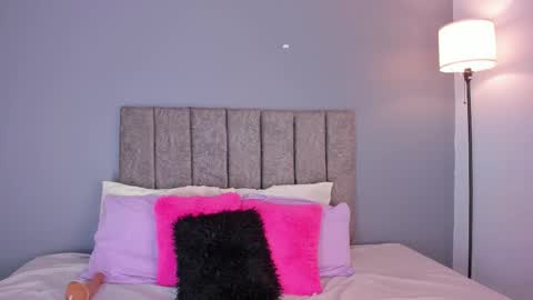 Alanna  online show from February 12, 2026, 12:11 pm