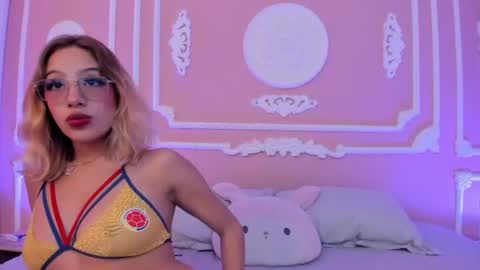 Snapshot of alannamilan chatting on June 27, 2026, 2:55 pm alannamilan online show from June 27, 2026, 2:55 pm